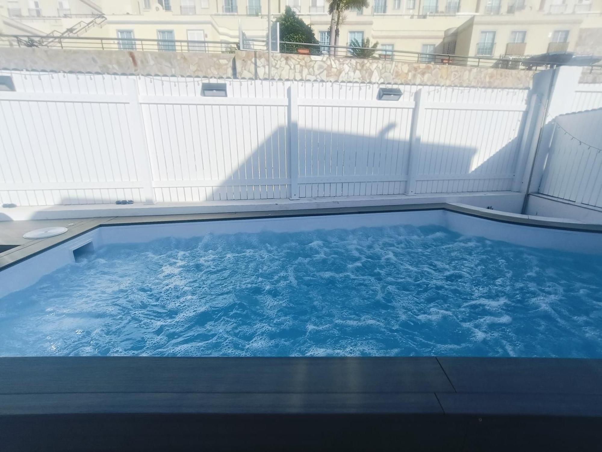 Big Villa Puerto Rico With Heated Saltwater Jacuzzi Pool & Bbq & Private Parking المظهر الخارجي الصورة
