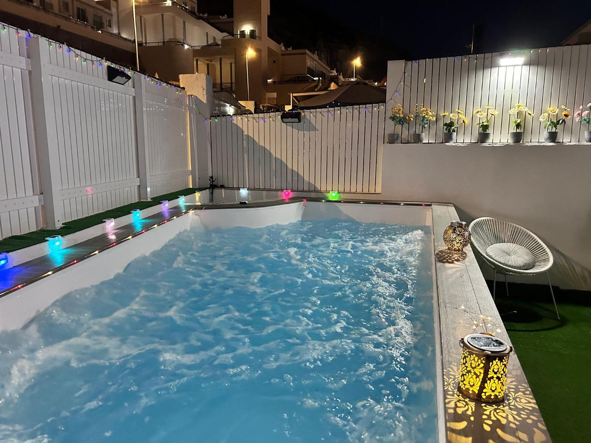 Big Villa Puerto Rico With Heated Saltwater Jacuzzi Pool & Bbq & Private Parking المظهر الخارجي الصورة
